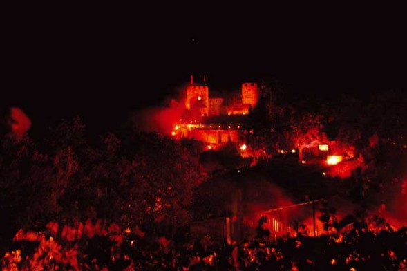 Zahlreiche Veranstaltungen (Hier Schilcherberg in Flammen) warten auf die Besucher